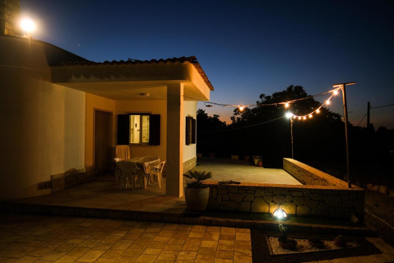 Villa Trullo Elvira & Luigi à Monopoli Extérieur photo